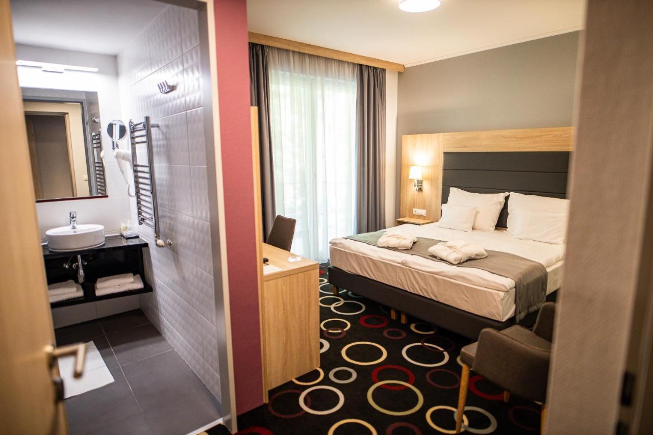 Garden Hotel Wellness Es Konferencia Szolnok Eksteriør bilde