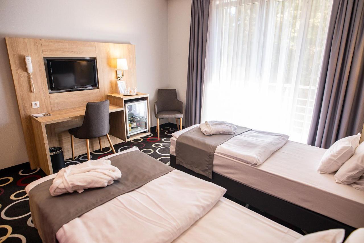 Garden Hotel Wellness Es Konferencia Szolnok Eksteriør bilde