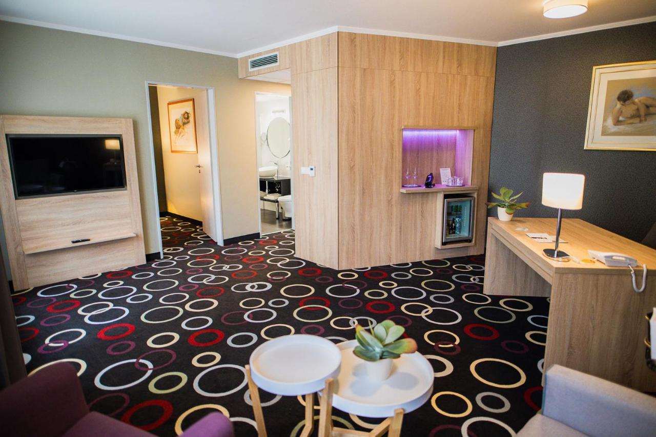 Garden Hotel Wellness Es Konferencia Szolnok Eksteriør bilde