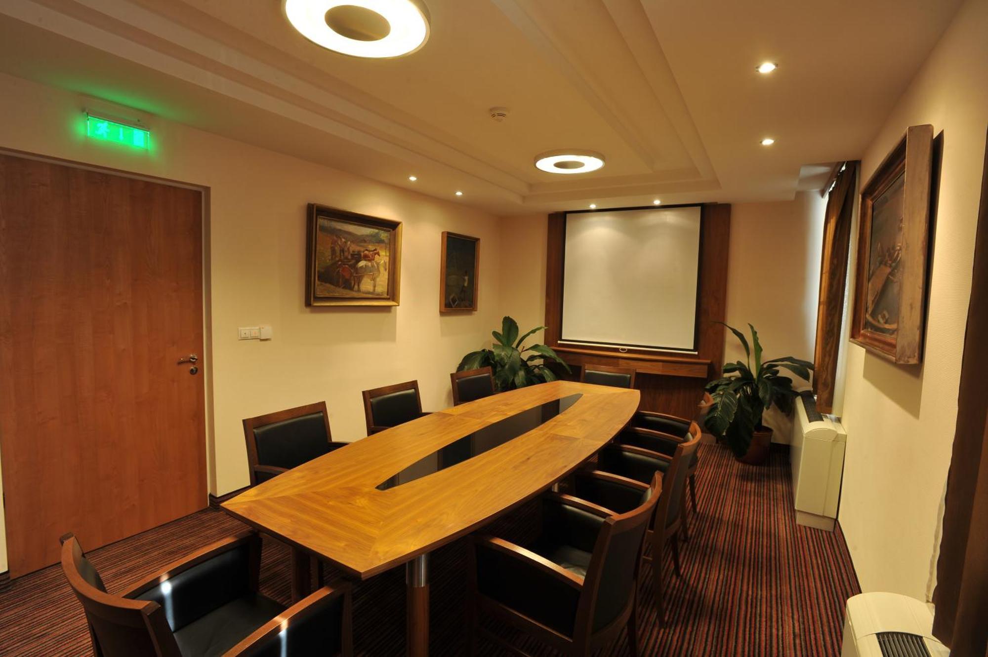 Garden Hotel Wellness Es Konferencia Szolnok Eksteriør bilde