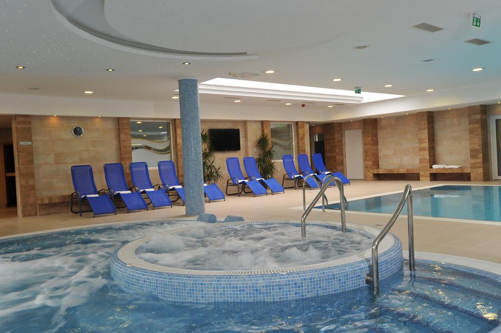 Garden Hotel Wellness Es Konferencia Szolnok Eksteriør bilde