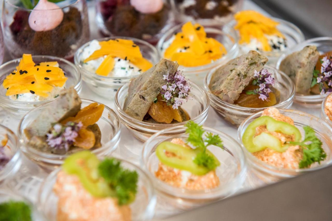 Garden Hotel Wellness Es Konferencia Szolnok Eksteriør bilde